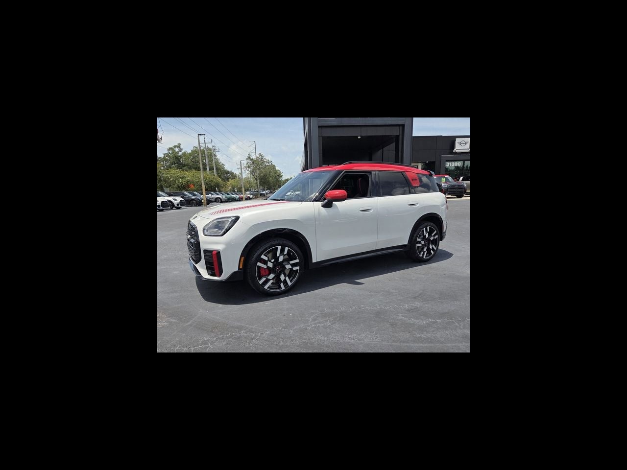 2027 MINI COUNTRYMAN ICONIC