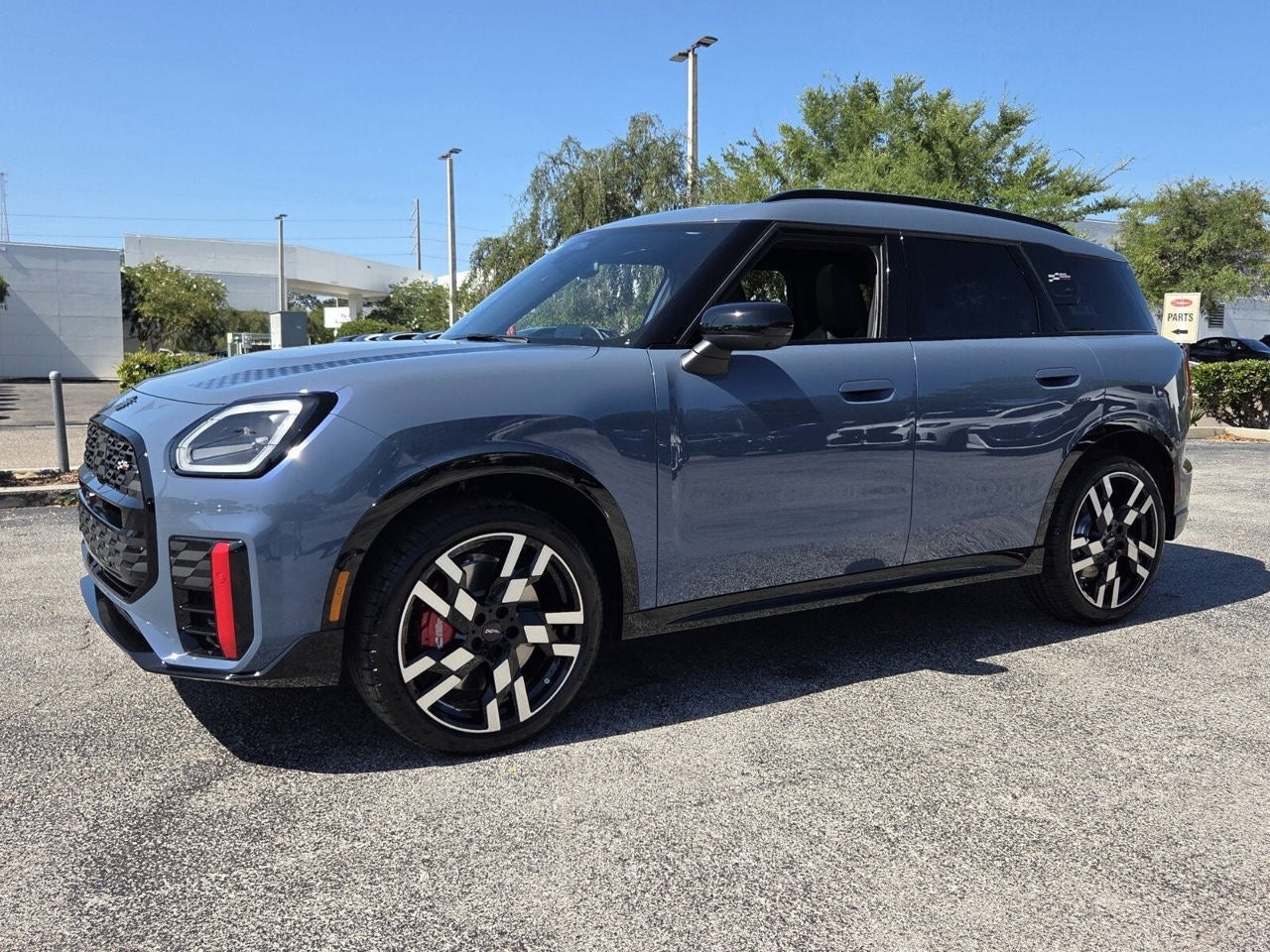 2027 MINI COUNTRYMAN ICONIC