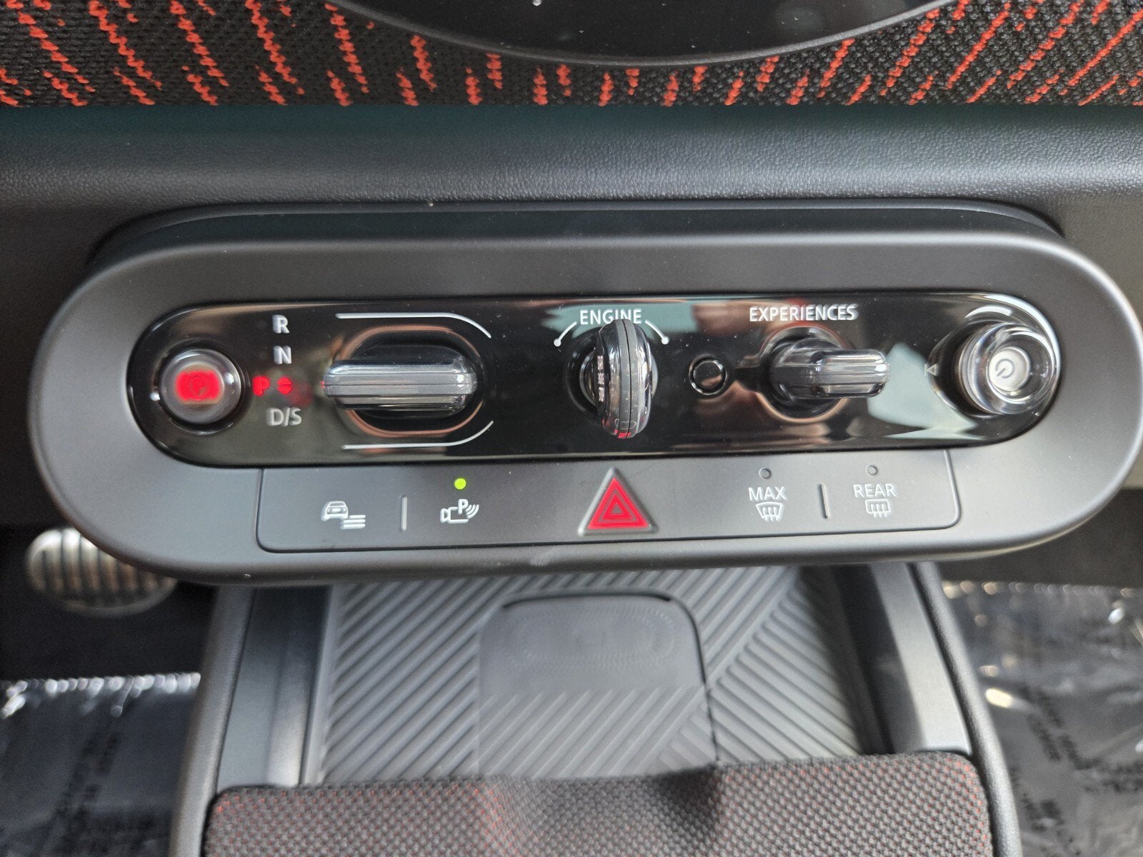 2027 MINI COUNTRYMAN ICONIC
