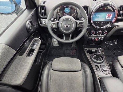 2024 MINI COUNTRYMAN Signature
