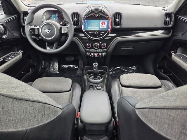 2024 MINI COUNTRYMAN Signature