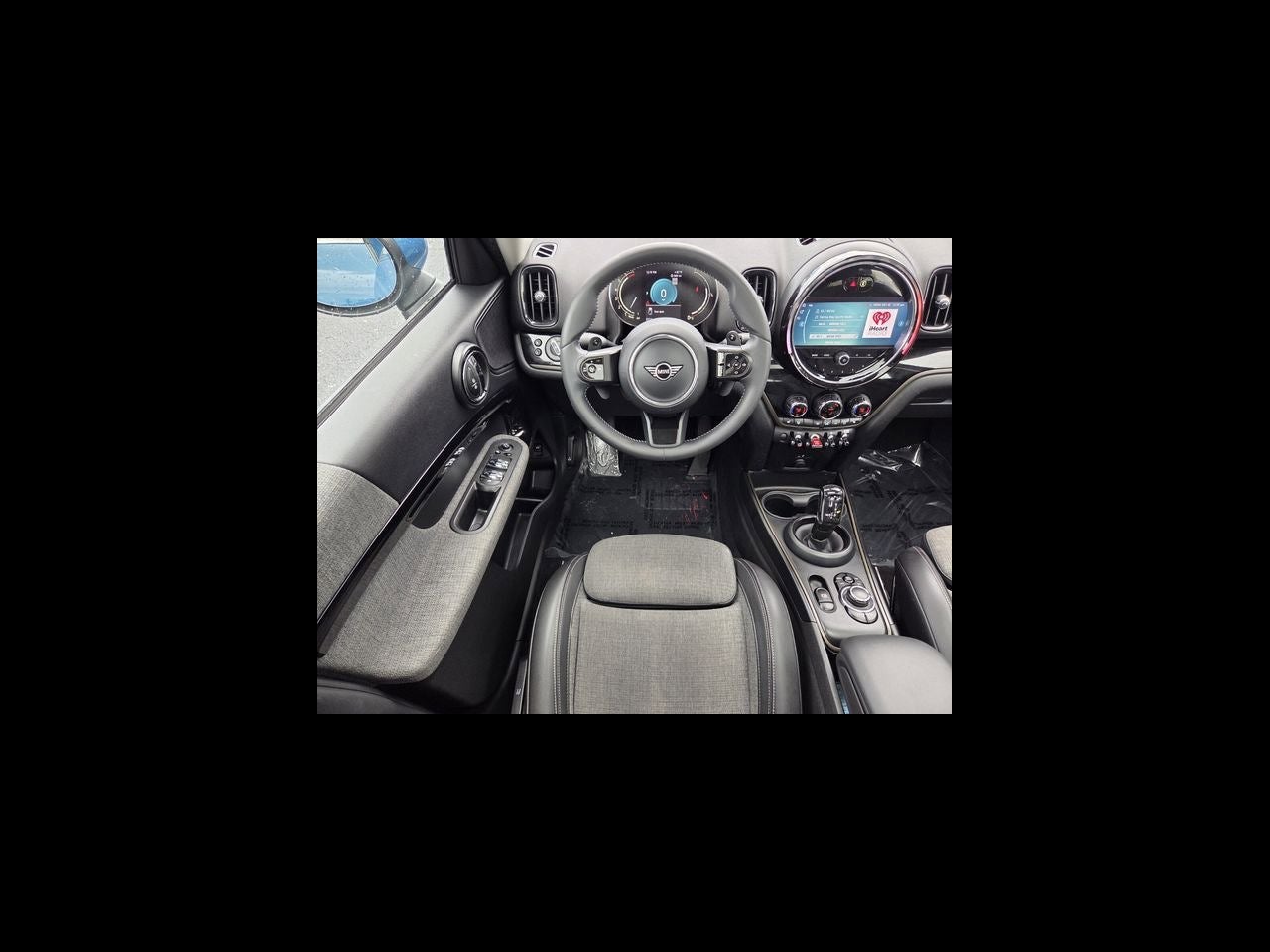 2024 MINI COUNTRYMAN Signature