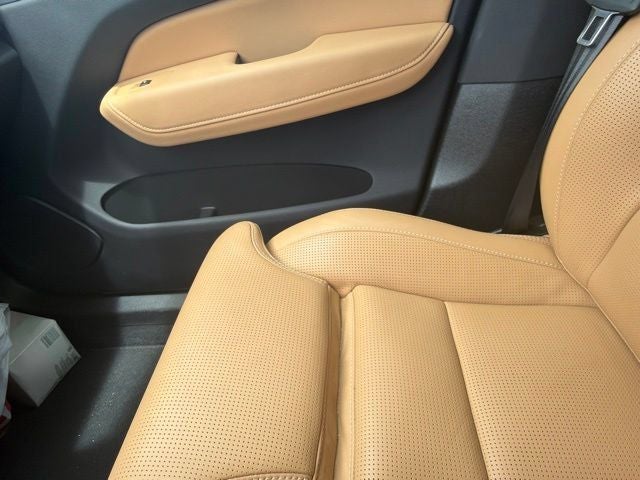 2025 Volvo XC60 B5 Ultra
