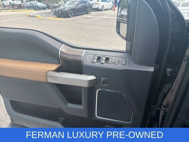 2022 Ford Super Duty F-450 DRW LARIAT