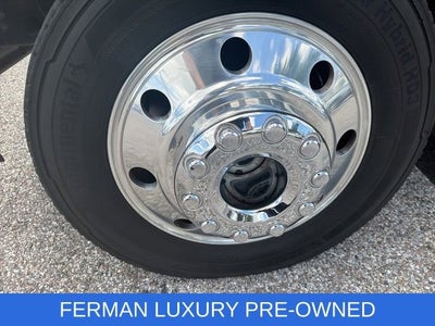 2022 Ford Super Duty F-450 DRW LARIAT