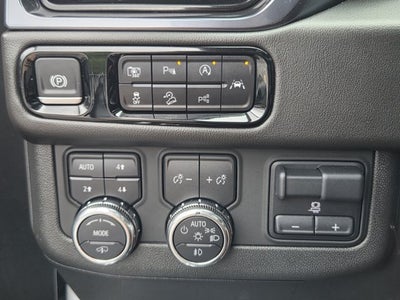 2025 GMC Yukon AT4