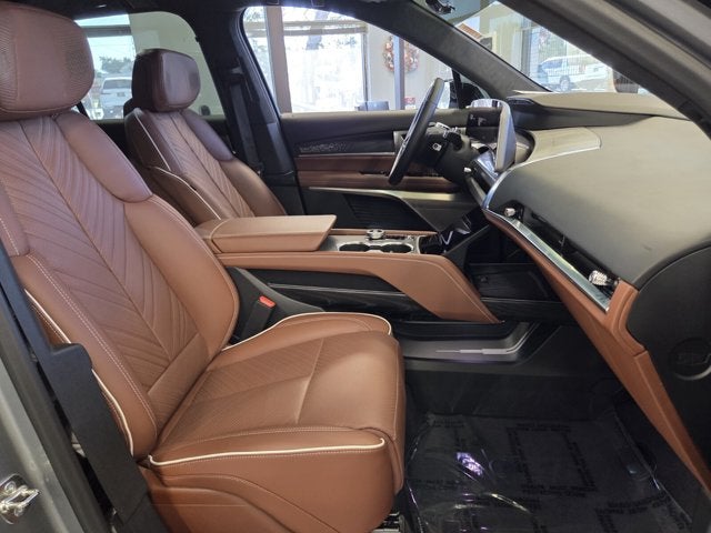 2026 Cadillac VISTIQ Platinum