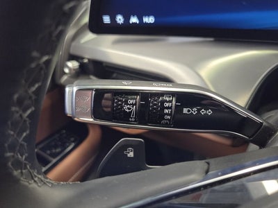 2026 Cadillac VISTIQ Platinum