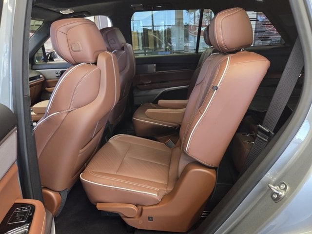 2026 Cadillac VISTIQ Platinum
