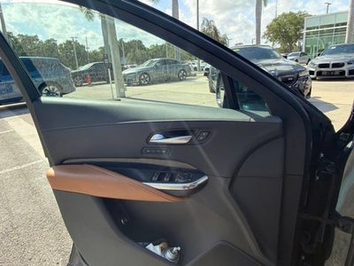 2025 Cadillac XT4 FWD Premium Luxury