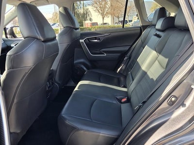 2020 Toyota RAV4 XLE Premium