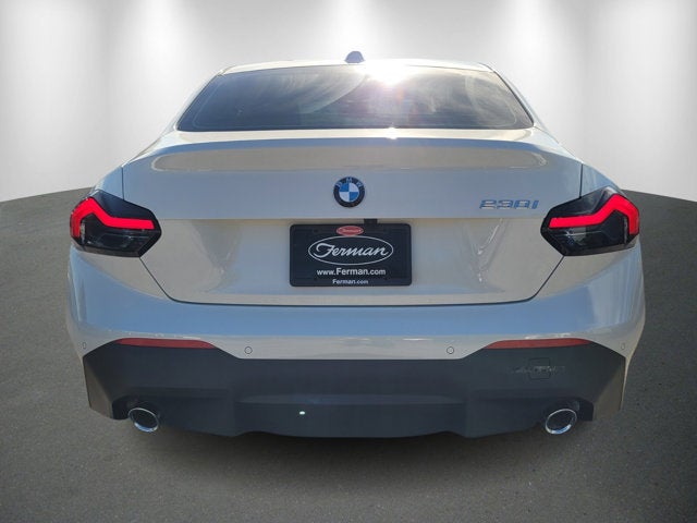 2026 BMW 230i 230i