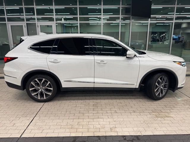2022 Acura MDX w/Technology Package
