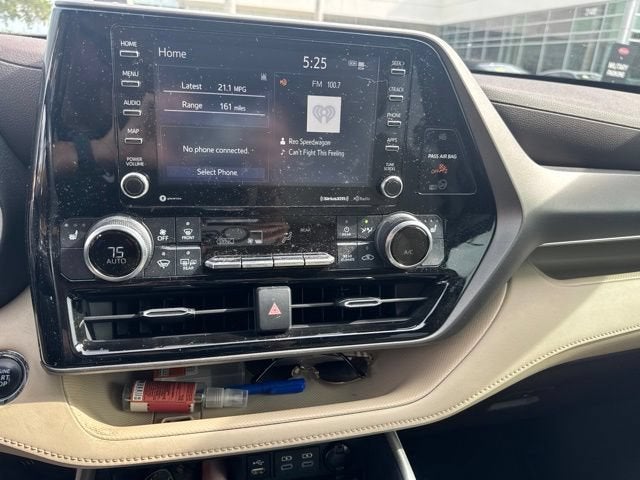 2022 Toyota Highlander XLE