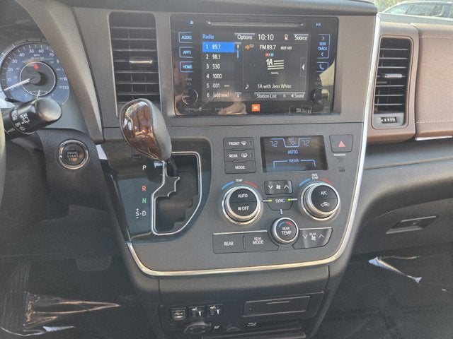 2017 Toyota Sienna Limited