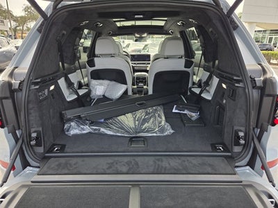 2027 BMW X7 xDrive40i
