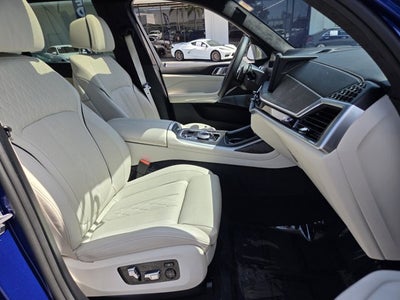 2026 BMW X7 M60i