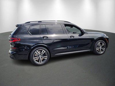 2026 BMW X7 Base
