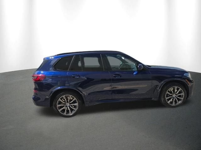 2023 BMW X5 M50i