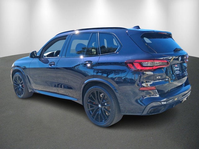 2021 BMW X5 M50i