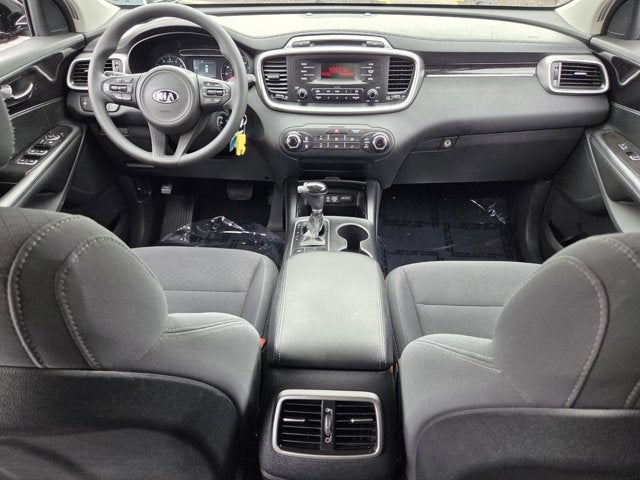 2017 Kia Sorento L