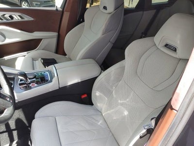 2023 BMW XM Base