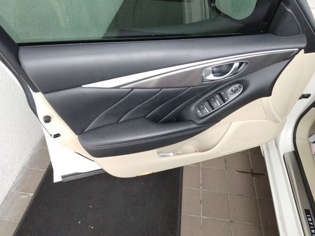 2015 INFINITI Q50 Premium