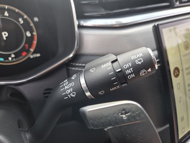 2024 Jaguar F-PACE R-Dynamic S