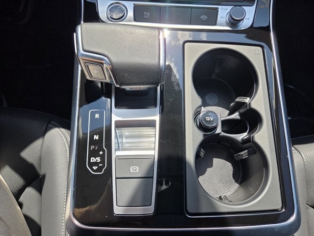 2023 Audi Q8 Premium Plus