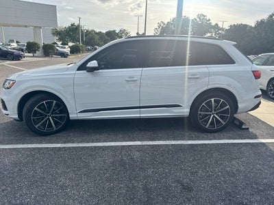 2023 Audi Q7 Premium Plus