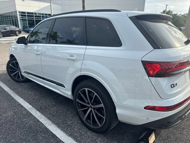 2023 Audi Q7 Premium Plus