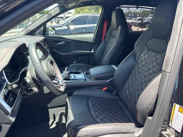 2025 Audi SQ7 Prestige