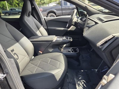 2025 BMW iX xDrive50 xDrive50