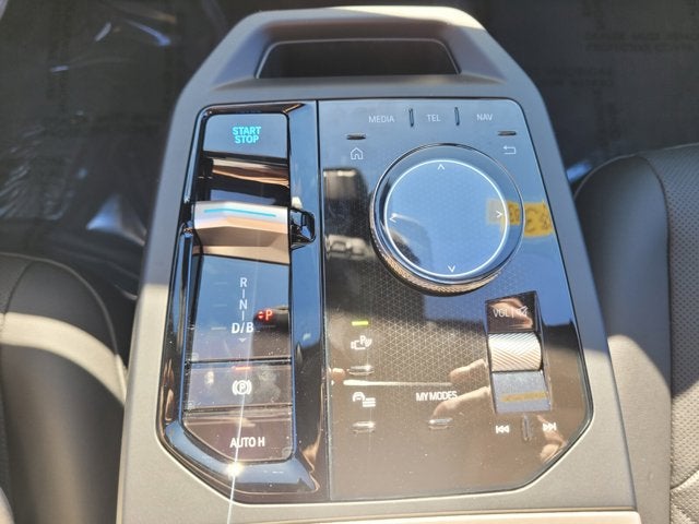 2026 BMW iX xDrive45