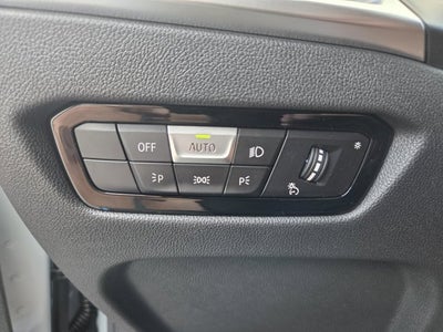 2026 BMW 330i 330i