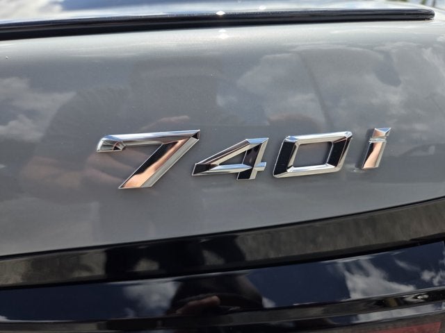 2026 BMW 740i 740i