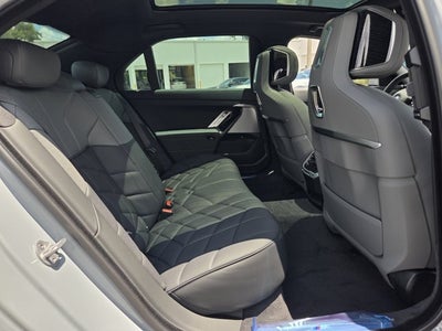2026 BMW 740i 740i