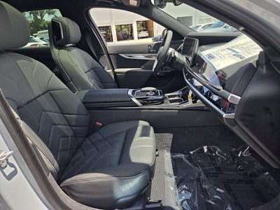 2026 BMW 740i 740i