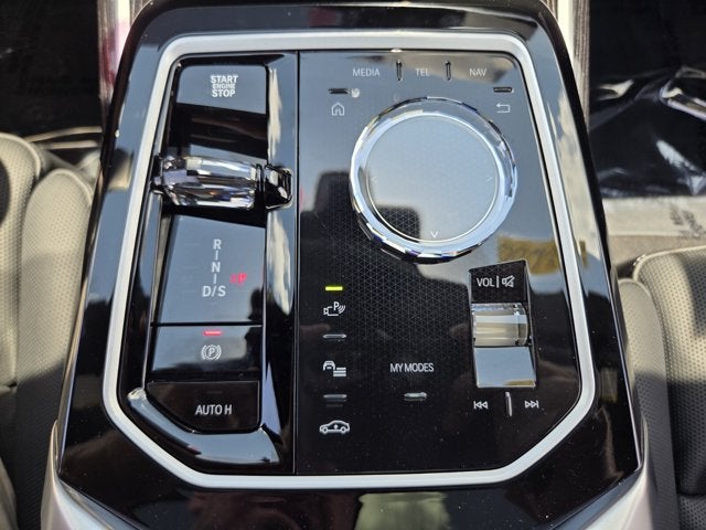 2026 BMW 740i 740i