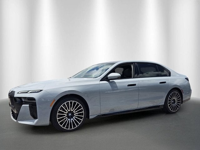 2026 BMW 740i 740i