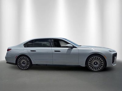 2026 BMW 740i 740i