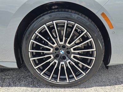 2026 BMW 740i 740i
