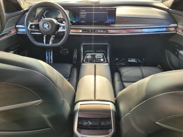 2023 BMW 740i 740i