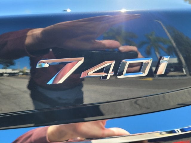 2023 BMW 740i 740i