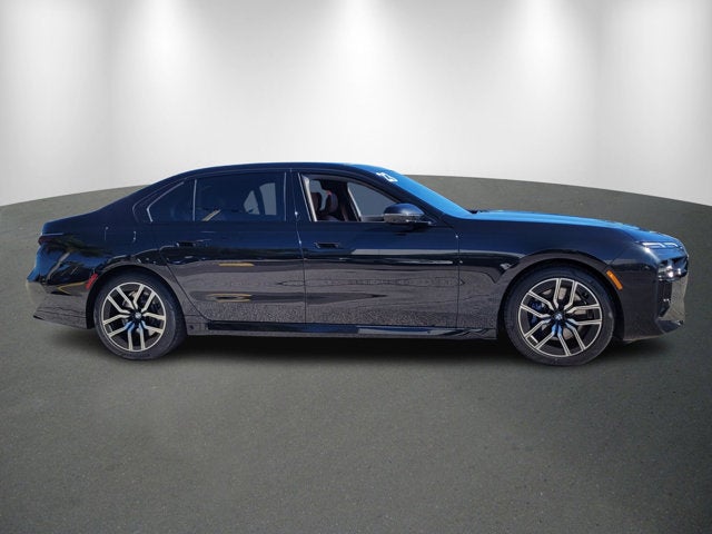 2023 BMW 740i 740i