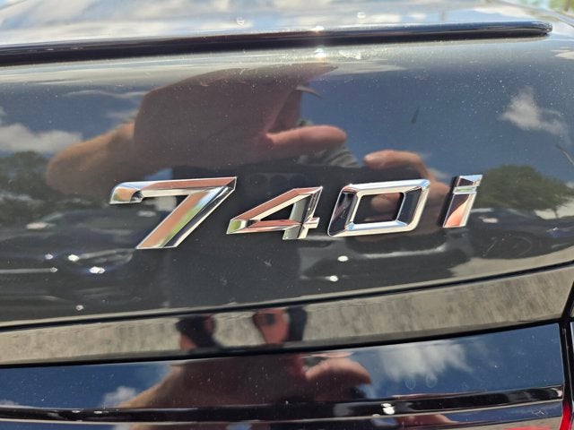 2026 BMW 740i 740i