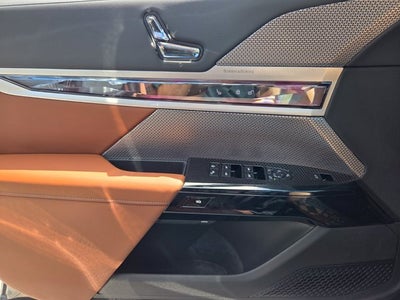 2026 BMW 740i 740i