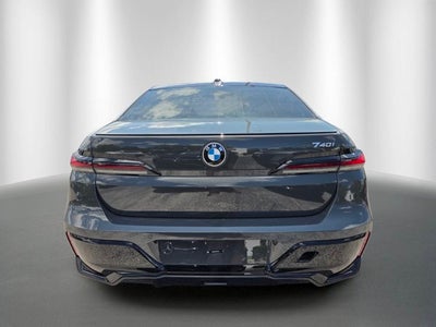2026 BMW 740i 740i