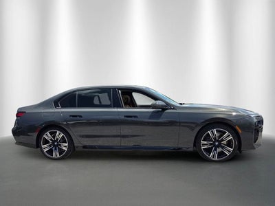 2026 BMW 740i 740i