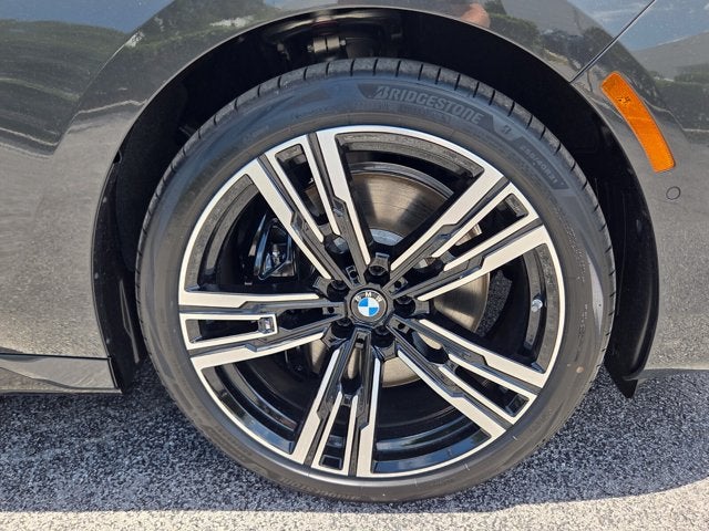 2026 BMW 740i 740i